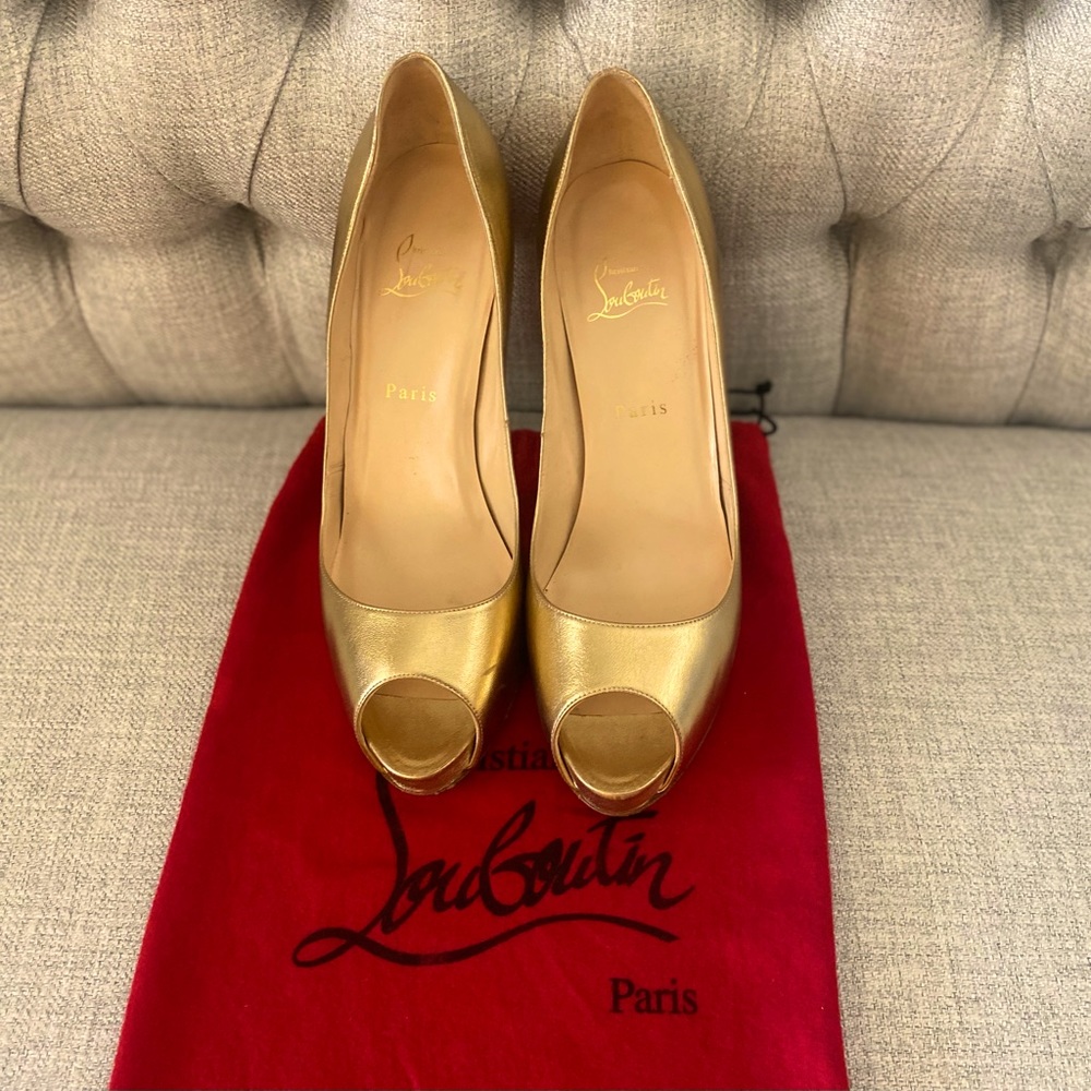 Christian Louboutin pumps